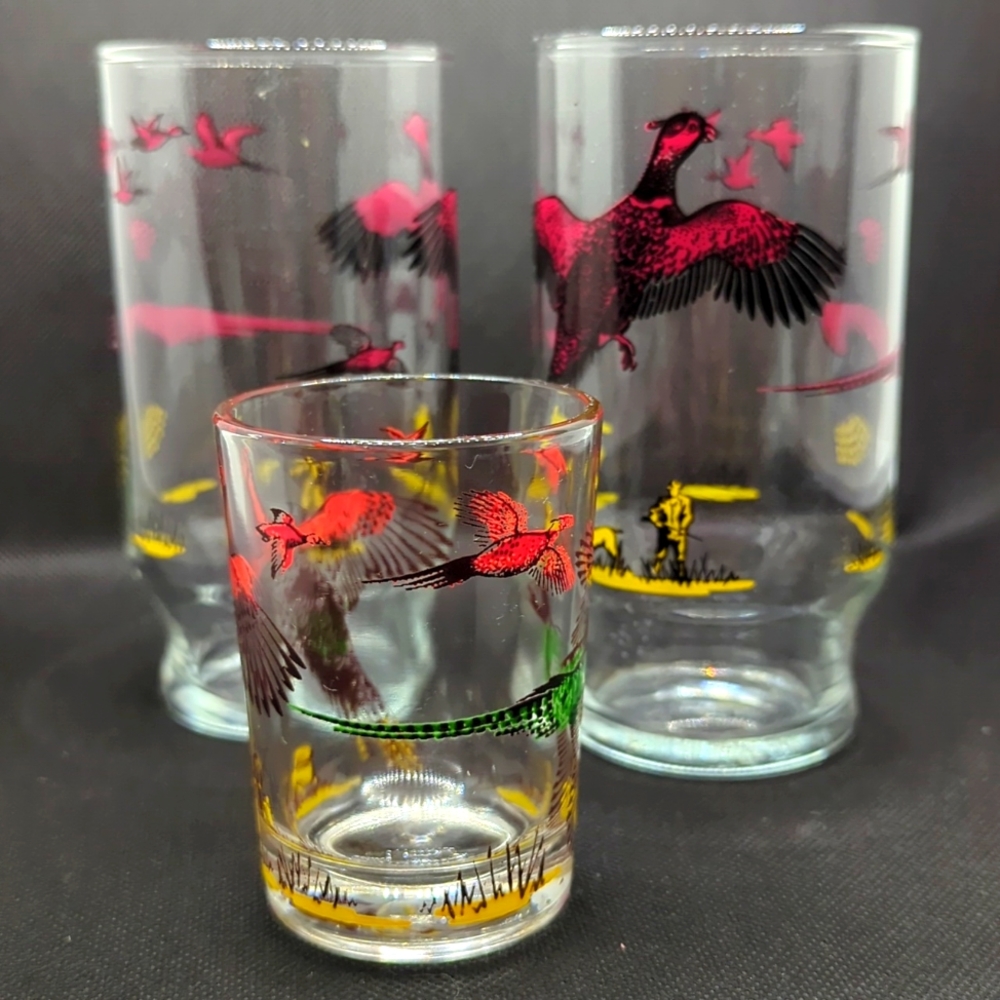 Anchor Hocking Glasses and Juice Glass pheasants and hunters